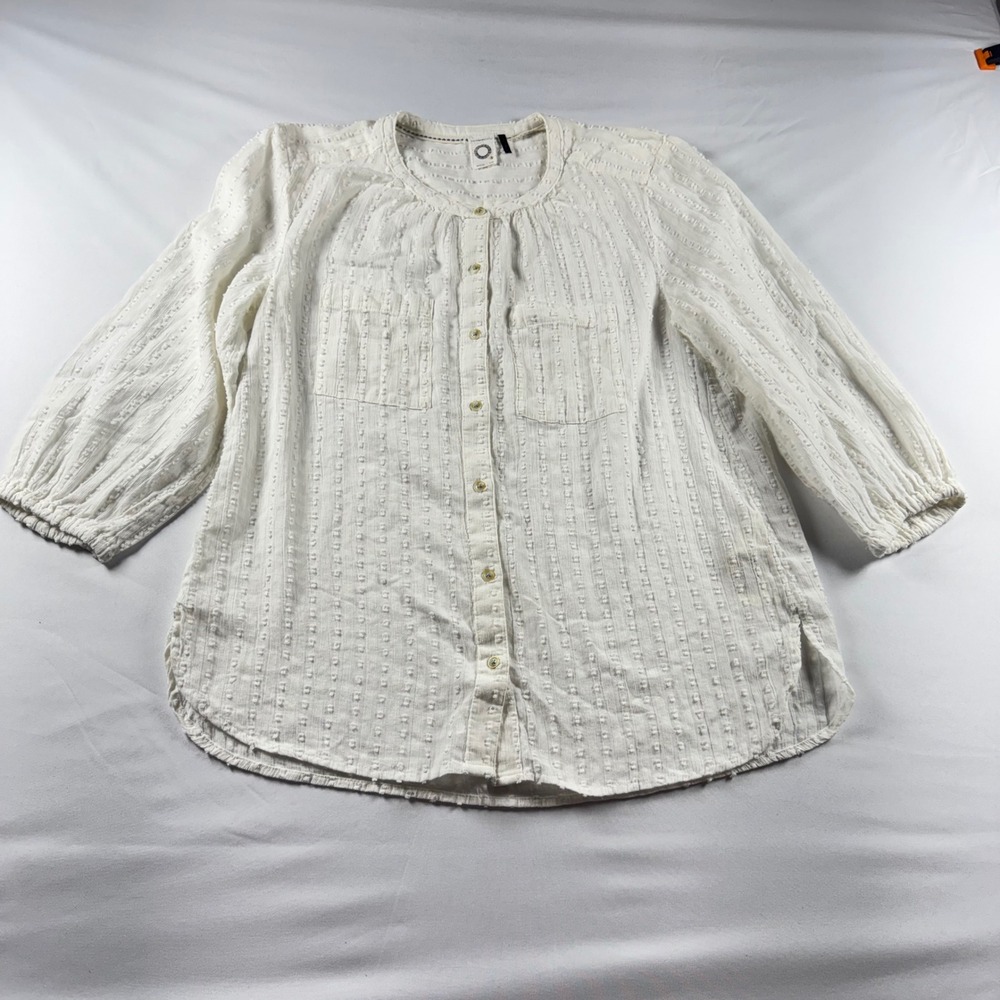 Akemi + Kin Anthropologie White Cotton Dobby Button Down Blouse 3/4 Sleeve Small
